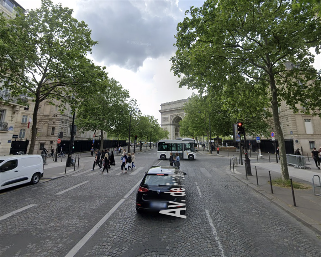 commerce en vente sur PARIS (75008)